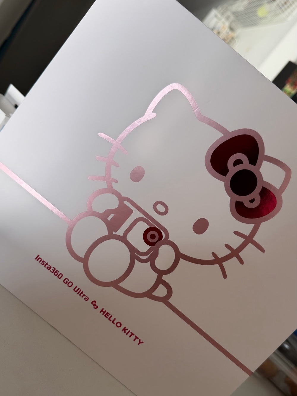 Insta360 GO Ultra x Hello Kitty Special Edition